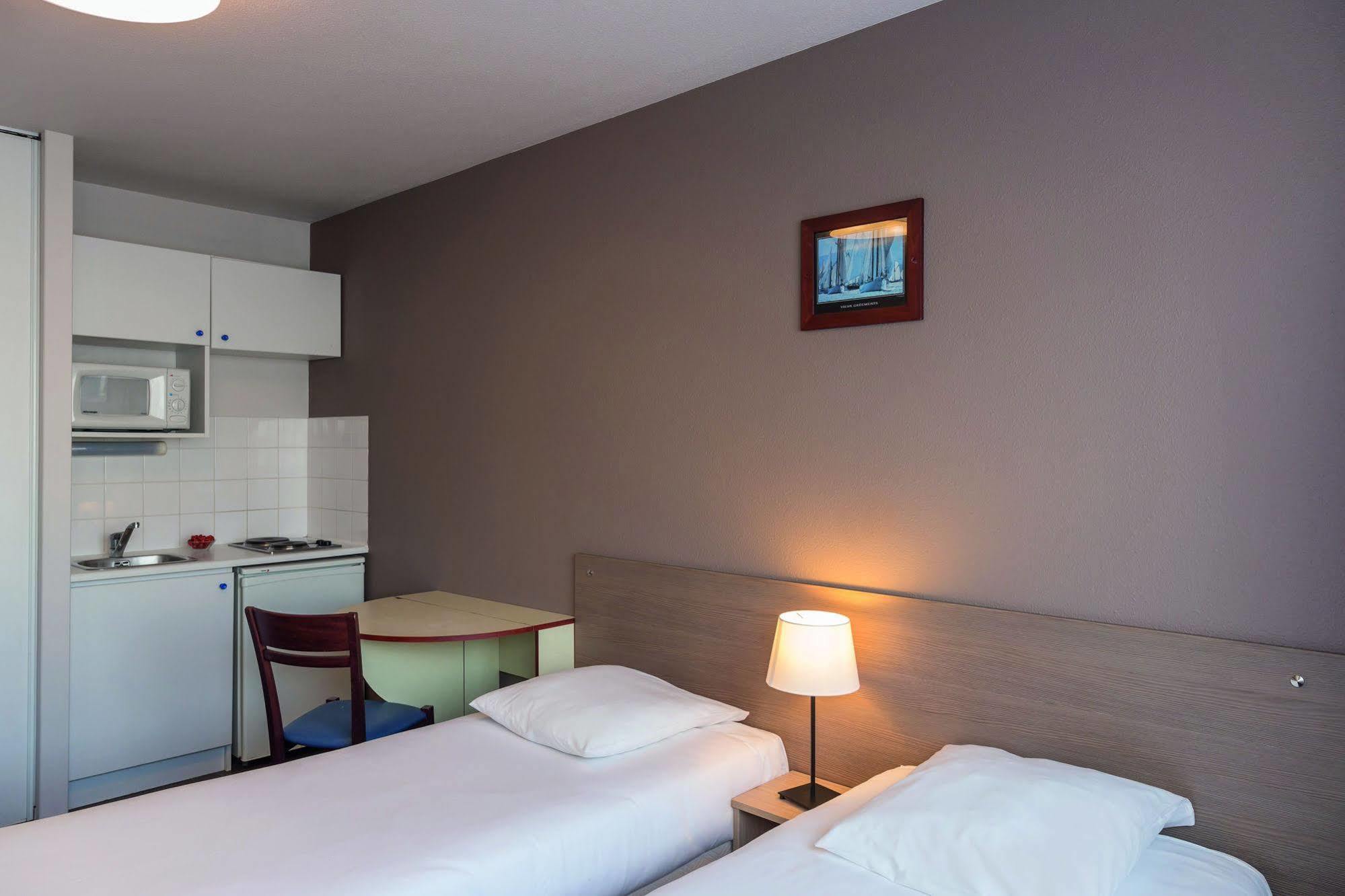 อพาร์ตซิตี้ ลา โรเชล Aparthotel ลาโรแชล ภายนอก รูปภาพ